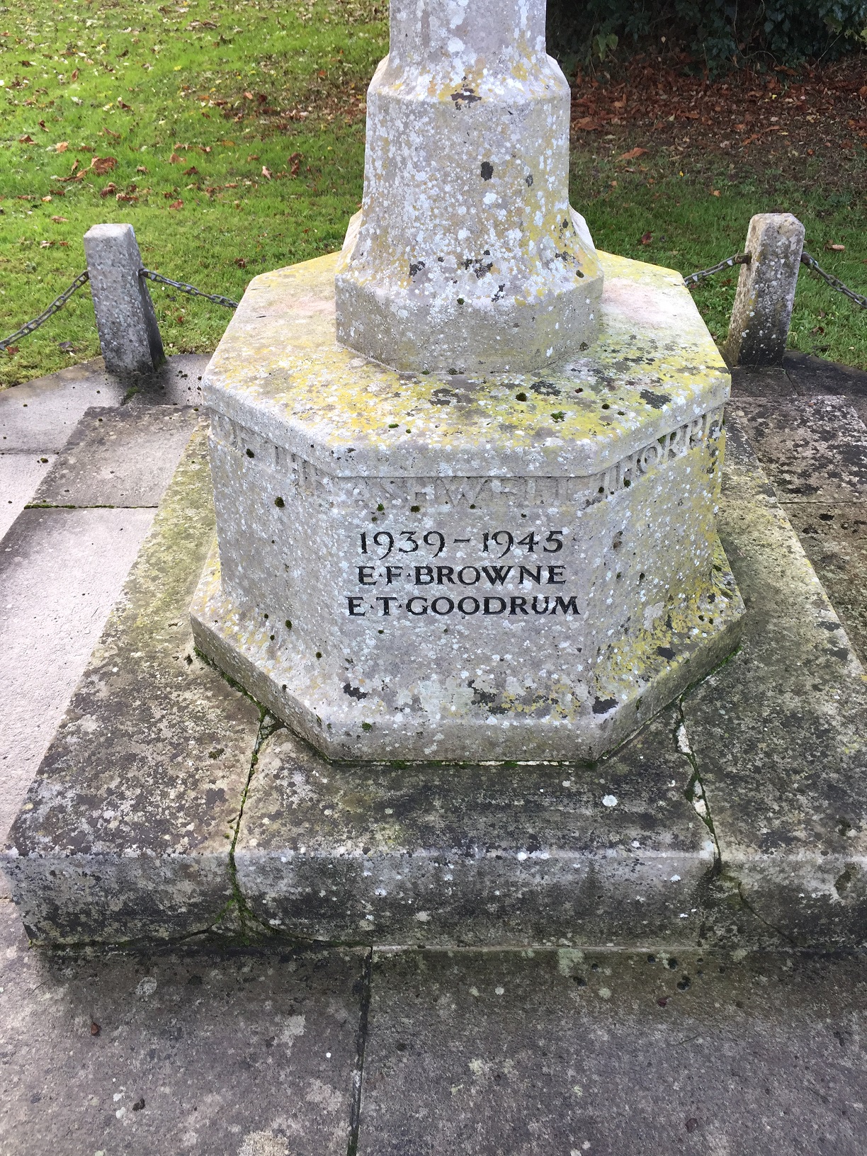 Ashwellthorpe_War_Memorial3