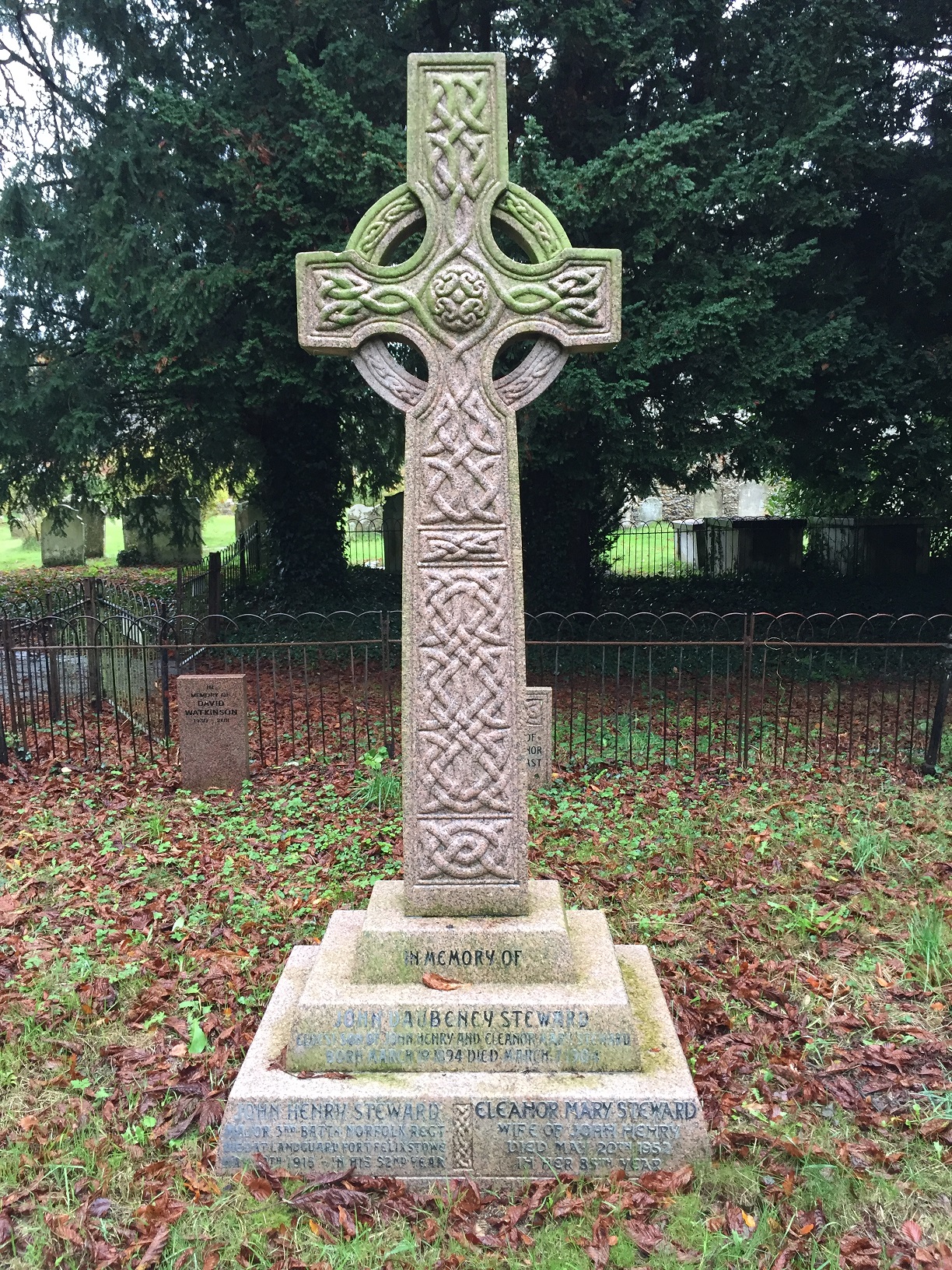 East_Carleton_War_Memorial1