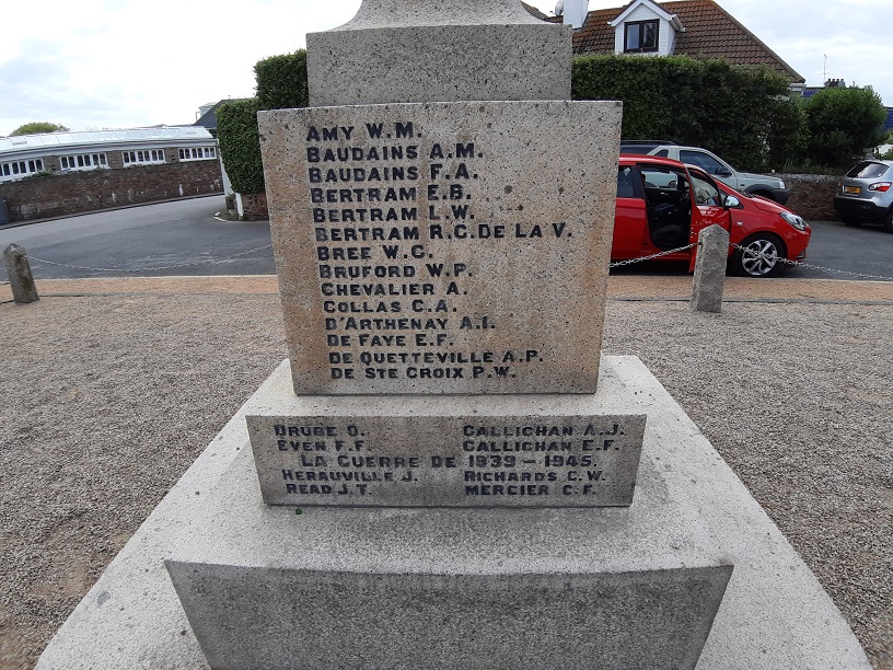 Grouville_War_Memorial_3