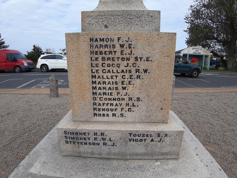 Grouville_War_Memorial_4