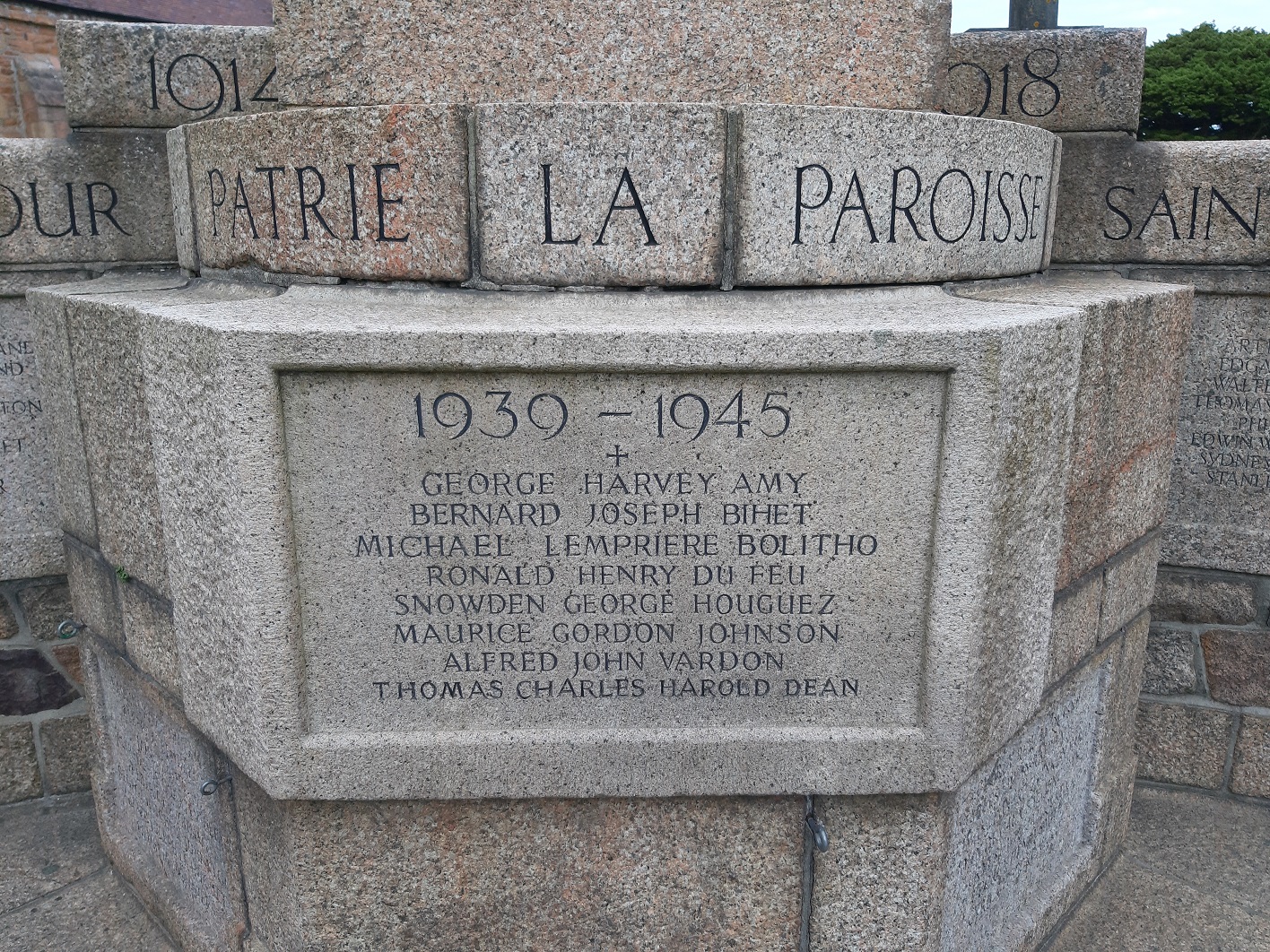 St_Martins_War_Memorial_5